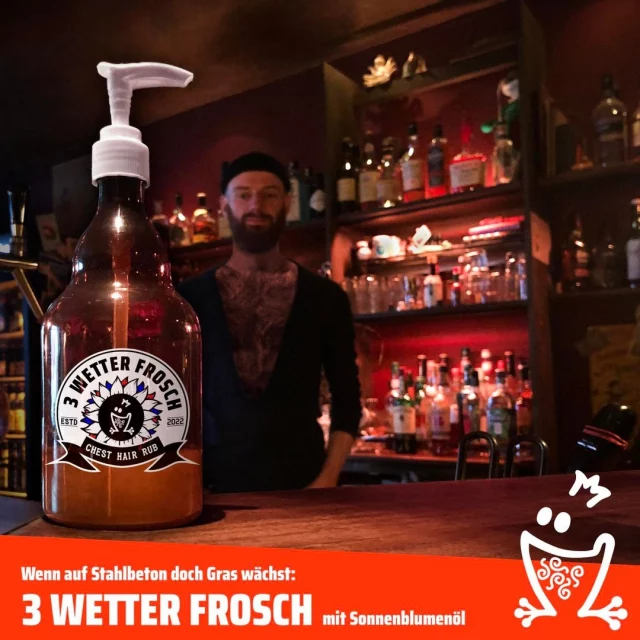 NEU! Die erste Brusthaar-Pflegeserie - Made in Neukölln. 
Auf rein pflanzlicher Basis und speziell für die Haarstruktur deiner Brust entwickelt. Ein luxuriöses Pflegeprodukt mit echtem Sonnenblumenöl und dem herb frischen Duft von Astra Bier -  #3wettertaft #brooklynsoapcompany #brusthaar #pflege #barbershop #neukölln #schillerkiez